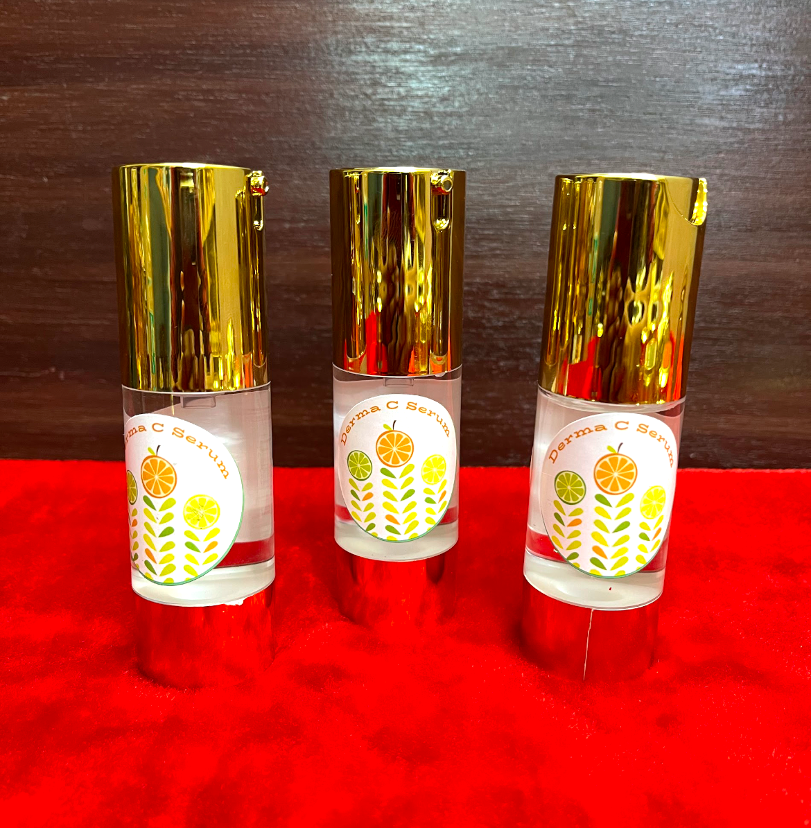 Derma C / Vitamin C serum- (Advanced hydrating cream to keep your skin bright and hydrated)