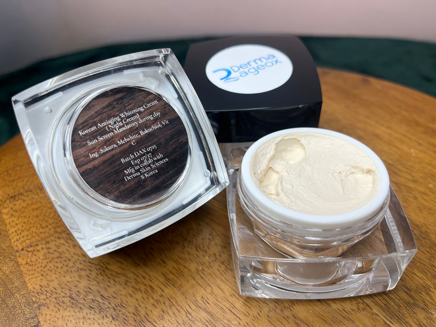 Derma Ageox - (Skin whitening Korean based cream)