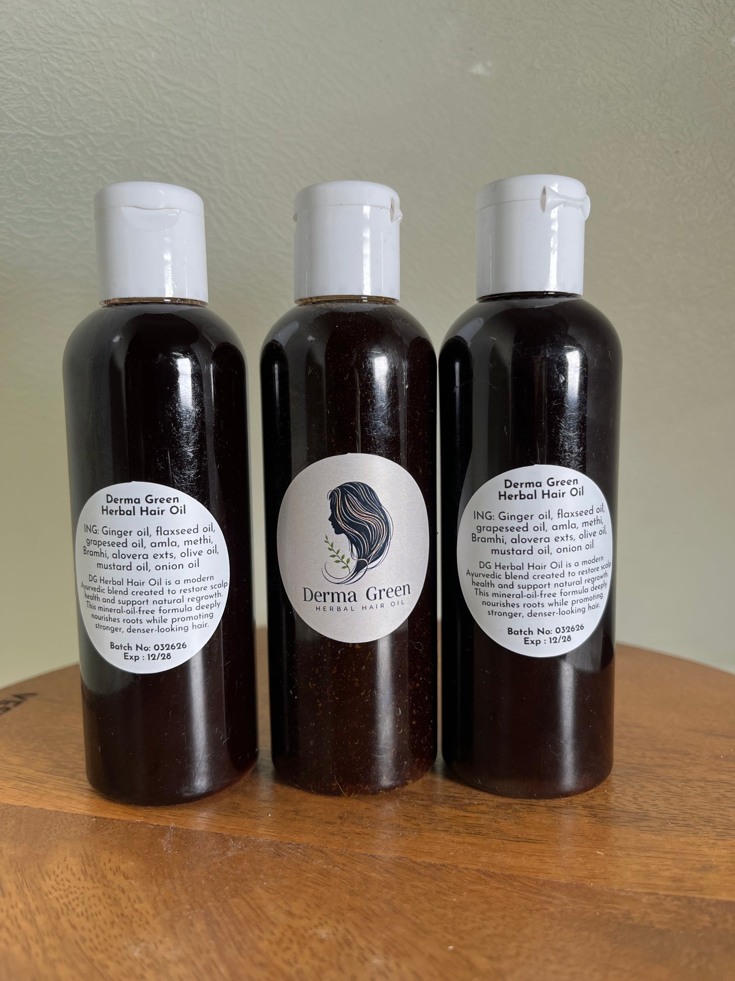 Derma Green Herbal Hair oil- Nourishes the scalp and provides strong and smooth hair