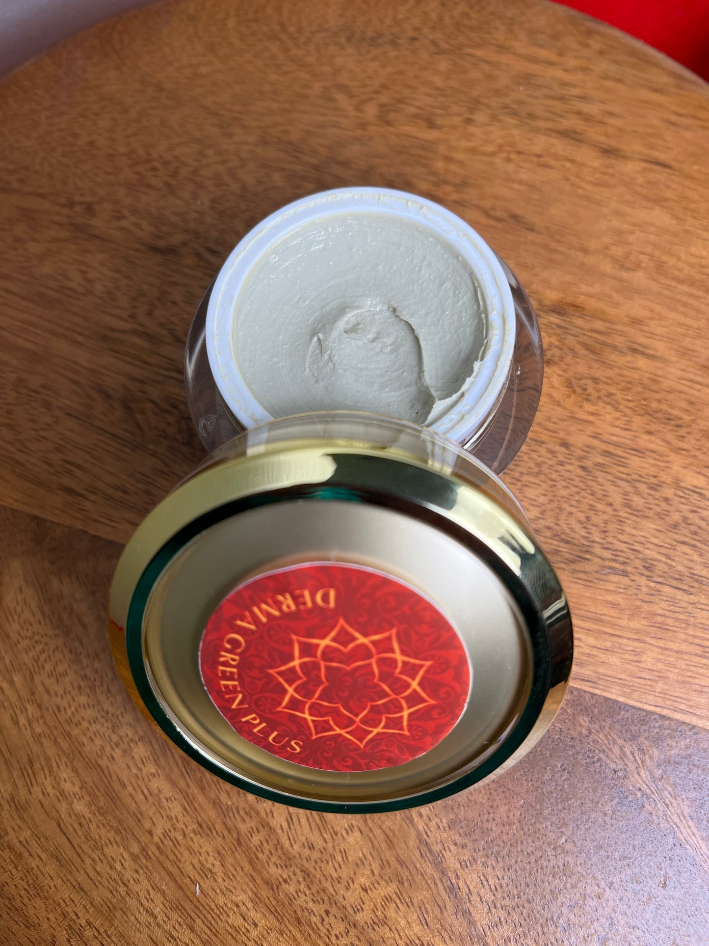Derma green plus - (Advanced whitening cream with anti aging effects with advanced Korean technology)